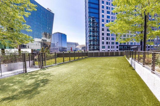 133 Seaport Blvd 1912, Boston, MA 02210