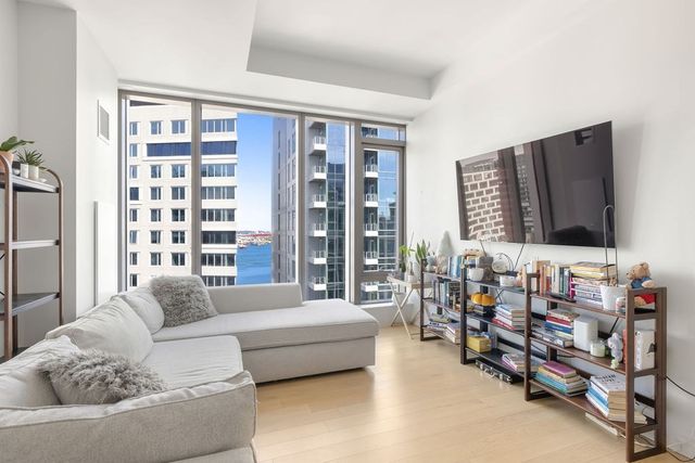 133 Seaport Blvd 1912, Boston, MA 02210