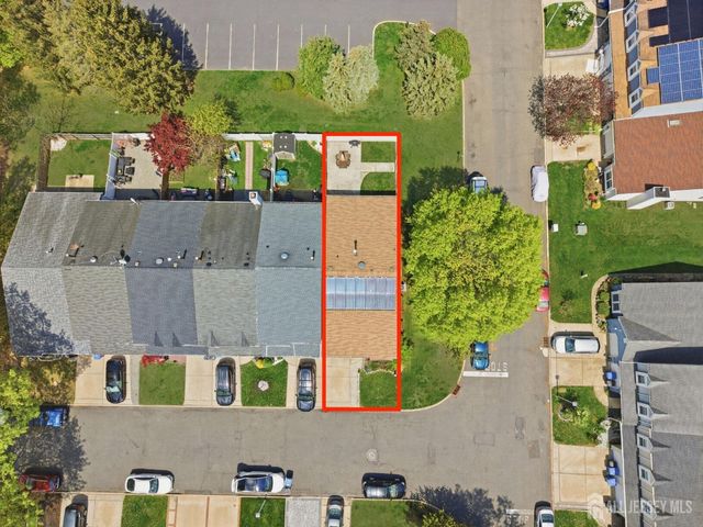 56 Thorne Lane, Old Bridge, NJ 07747