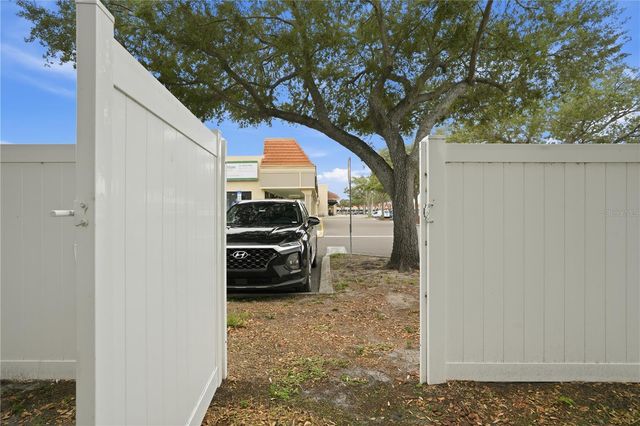 3610 W EUCLID AVENUE, Tampa, FL 33629