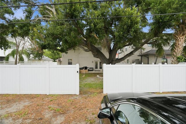 3610 W EUCLID AVENUE, Tampa, FL 33629