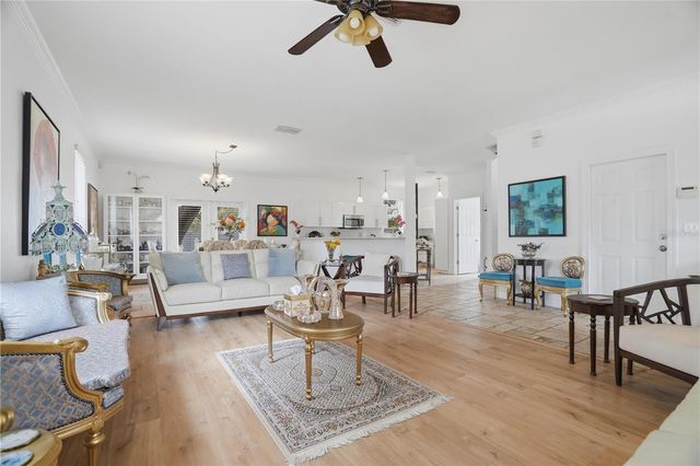 3610 W EUCLID AVENUE, Tampa, FL 33629