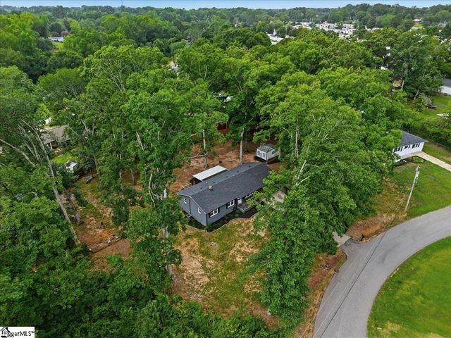 21 Blue Mountain Drive, Greenville, SC 29617