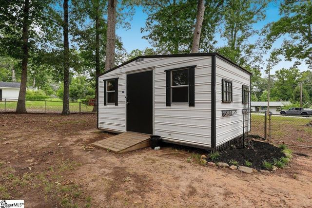 21 Blue Mountain Drive, Greenville, SC 29617
