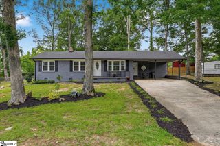21 Blue Mountain Drive, Greenville, SC 29617