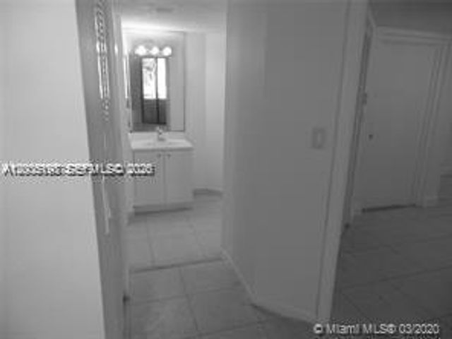 8255 SW 152nd Ave E-307, Miami, FL 33193