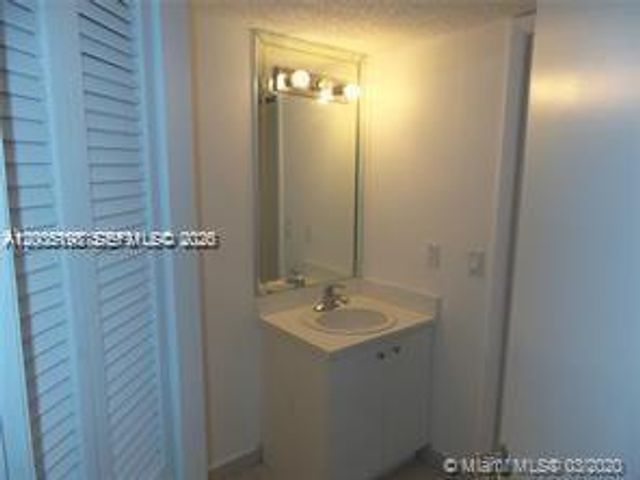 8255 SW 152nd Ave E-307, Miami, FL 33193