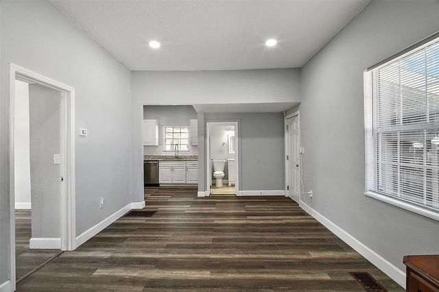 105 W STEVENS AVENUE, Eustis, FL 32726