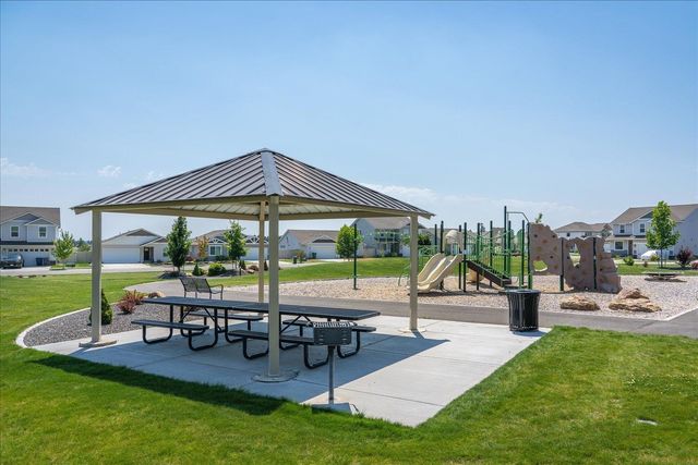 1808 E Boskoop St, Deer Park, WA 99006