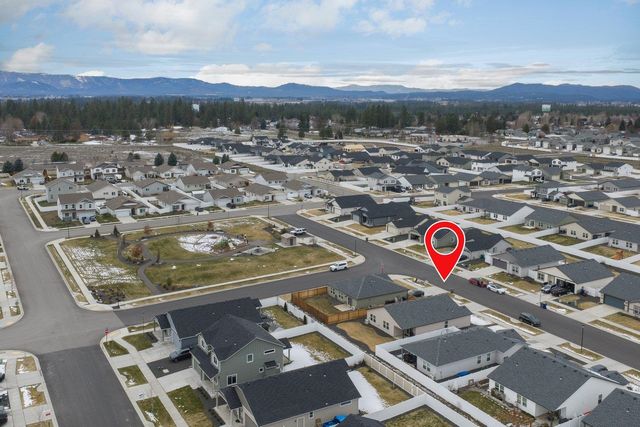 1808 E Boskoop St, Deer Park, WA 99006