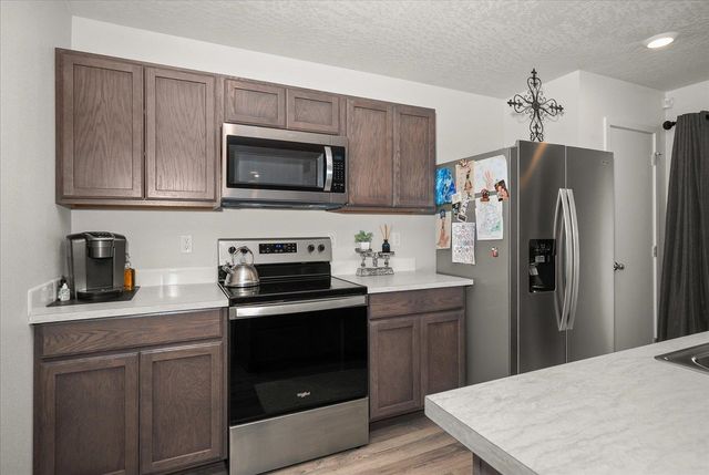 1808 E Boskoop St, Deer Park, WA 99006
