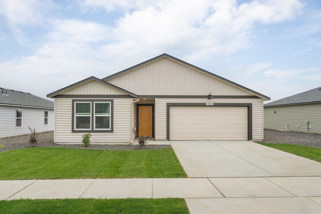 1808 E Boskoop St, Deer Park, WA 99006