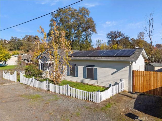 110 S Russell, Lakeport, CA 95453