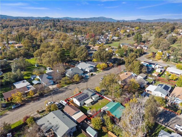 110 S Russell, Lakeport, CA 95453