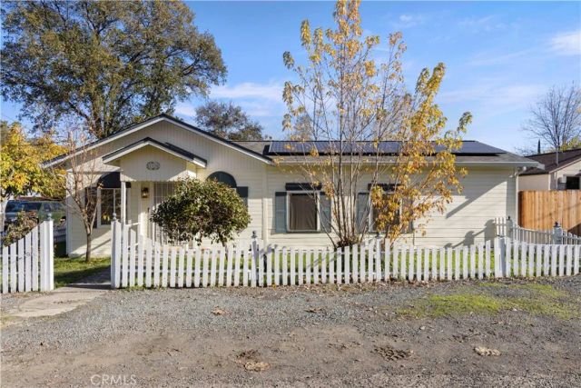 110 S Russell, Lakeport, CA 95453