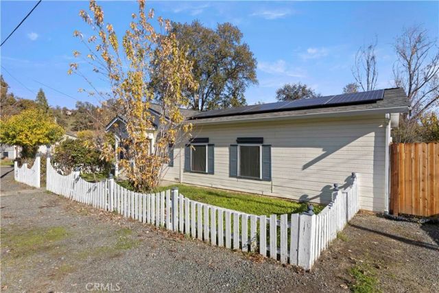 110 S Russell, Lakeport, CA 95453