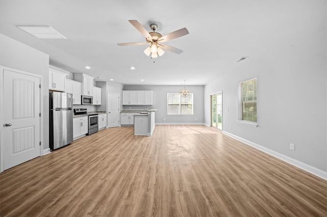 8 Cringle Lane, Anderson, SC 29625