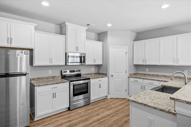 8 Cringle Lane, Anderson, SC 29625