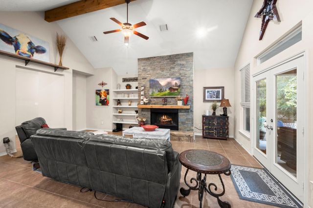 23016 Glenwood Boulevard, Hockley, TX 77447