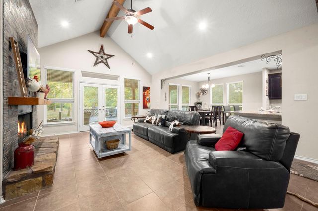 23016 Glenwood Boulevard, Hockley, TX 77447