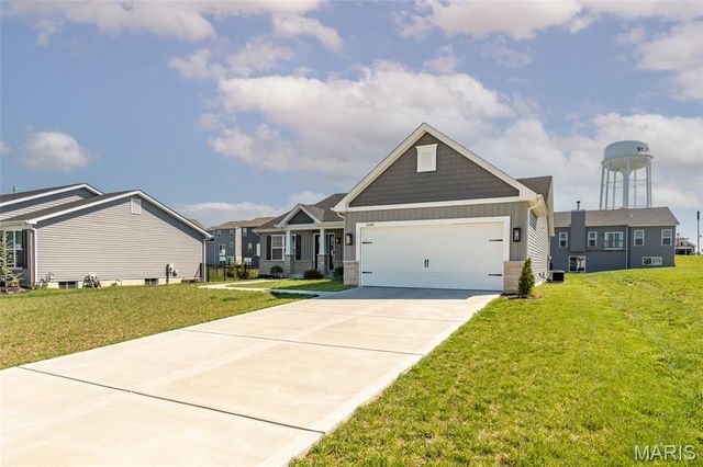 1588 Misty River Drive, St Paul, MO 63366