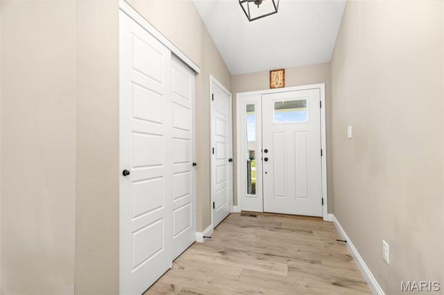 1588 Misty River Drive, St Paul, MO 63366