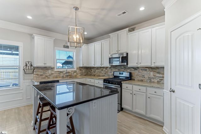 201 Calavera Drive, Simpsonville, SC 29681