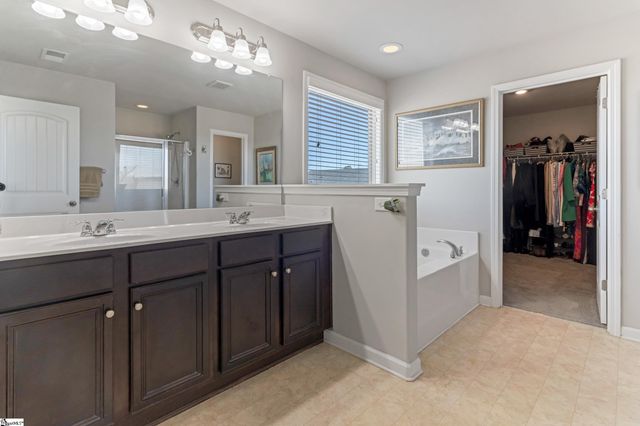 201 Calavera Drive, Simpsonville, SC 29681