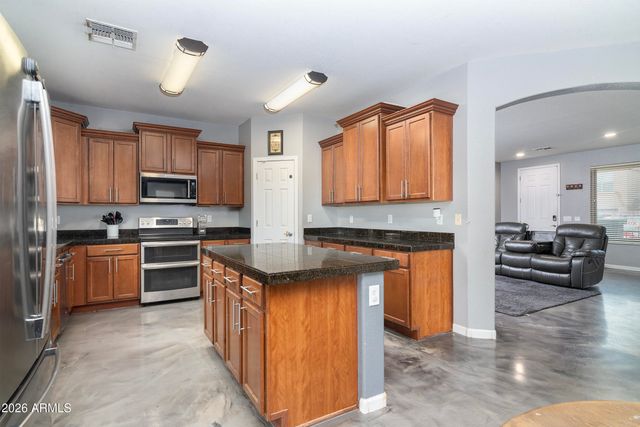 1053 E HARVEST Road, San Tan Valley, AZ 85140