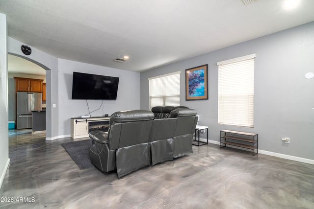 1053 E HARVEST Road, San Tan Valley, AZ 85140