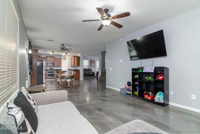 1053 E HARVEST Road, San Tan Valley, AZ 85140