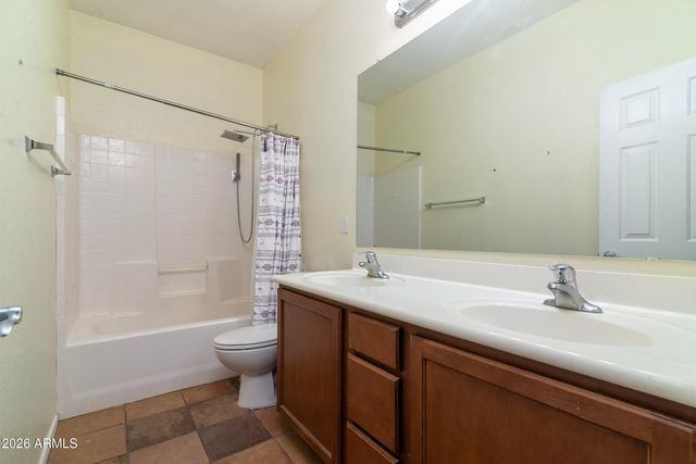 1053 E HARVEST Road, San Tan Valley, AZ 85140