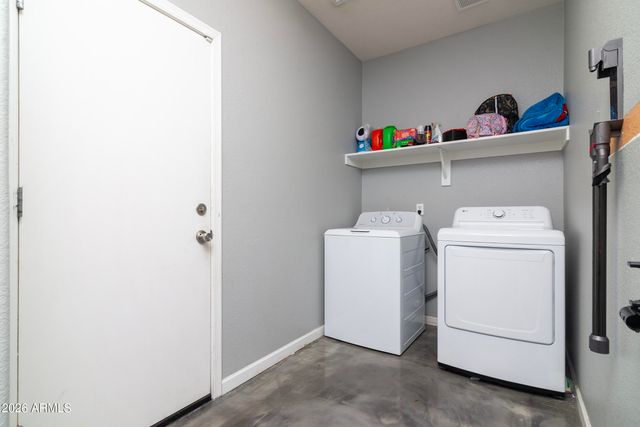 1053 E HARVEST Road, San Tan Valley, AZ 85140