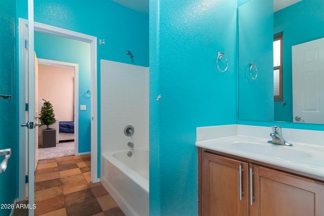 1053 E HARVEST Road, San Tan Valley, AZ 85140