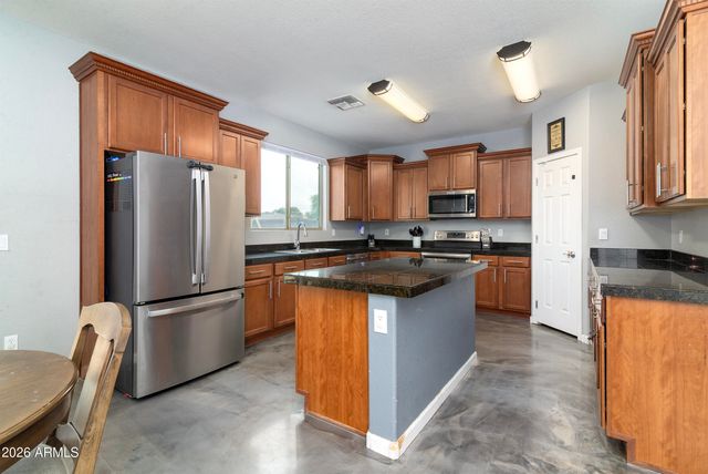 1053 E HARVEST Road, San Tan Valley, AZ 85140