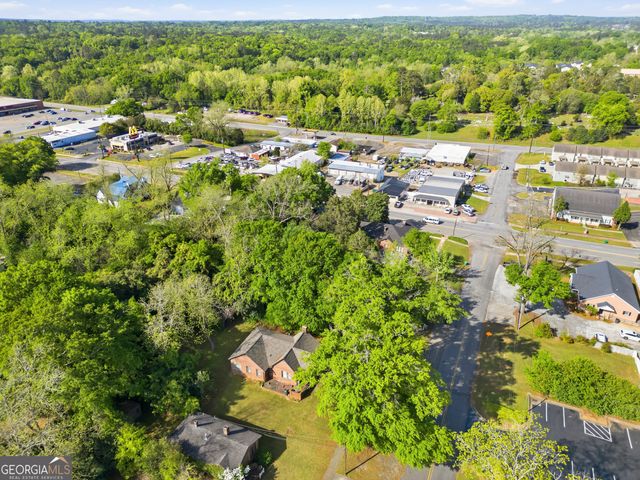 131 E Baldwin Street, Milledgeville, GA 31061