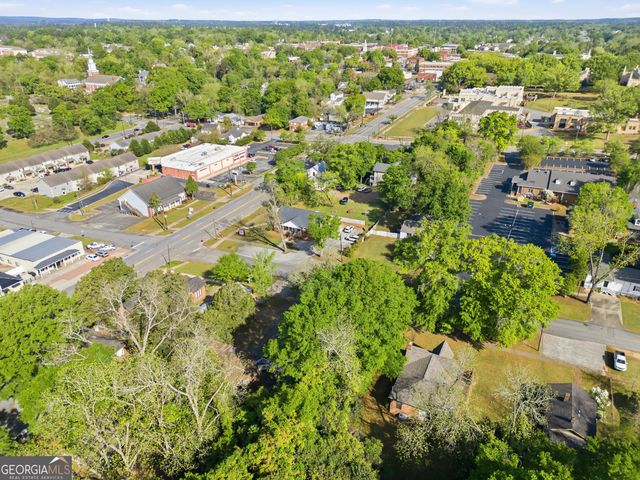 131 E Baldwin Street, Milledgeville, GA 31061