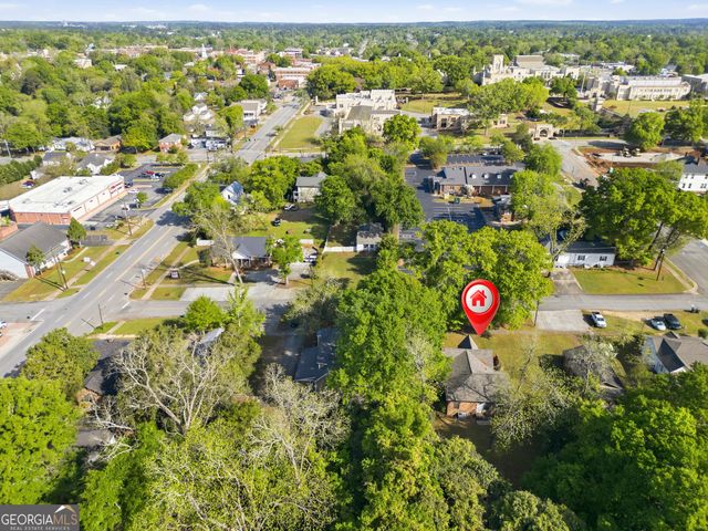 131 E Baldwin Street, Milledgeville, GA 31061