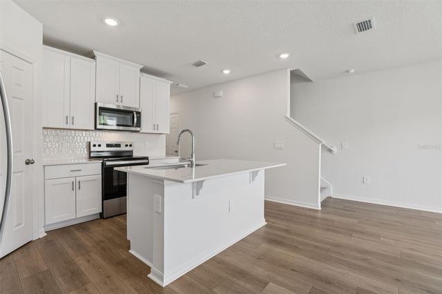 16346 BIRD OF PARADISE AVENUE, Clermont, FL 34714