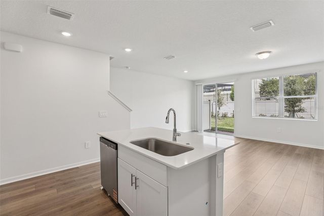 16346 BIRD OF PARADISE AVENUE, Clermont, FL 34714