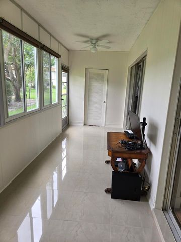 103 Oxford 400, West Palm Beach, FL 33417