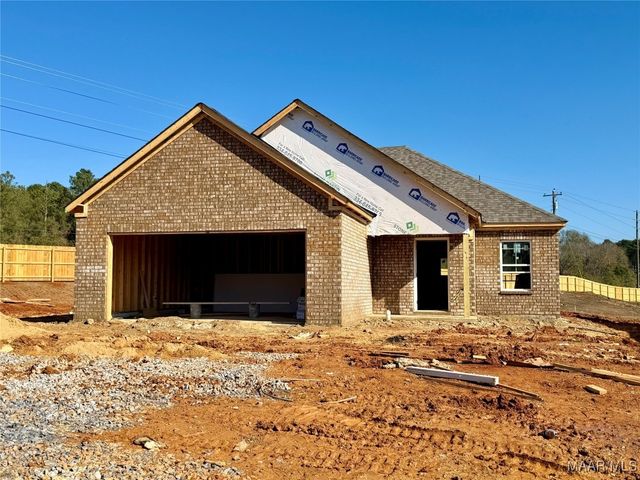 27 Coolidge Drive, Wetumpka, AL 36092