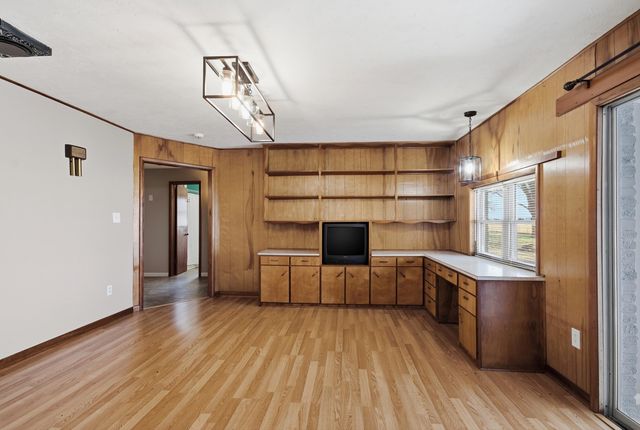 24243 S Highway 2, Vinita, OK 74301