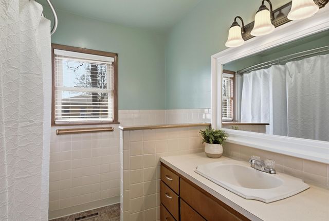 24243 S Highway 2, Vinita, OK 74301