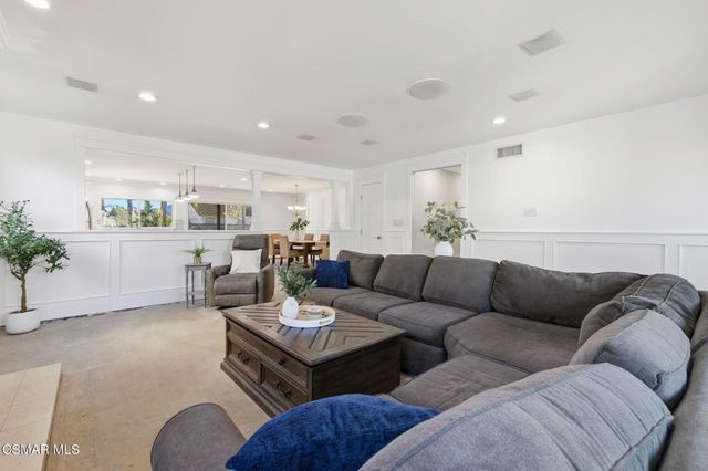 6240 Tamarind Street, Oak Park, CA 91377