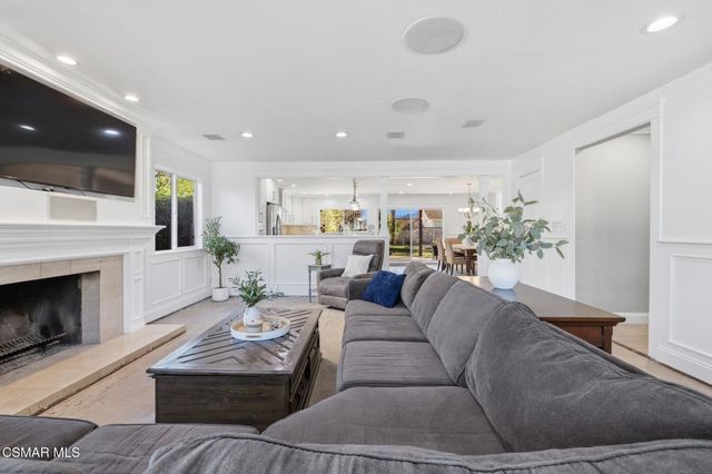 6240 Tamarind Street, Oak Park, CA 91377