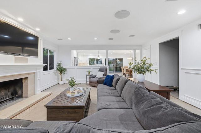 6240 Tamarind Street, Oak Park, CA 91377