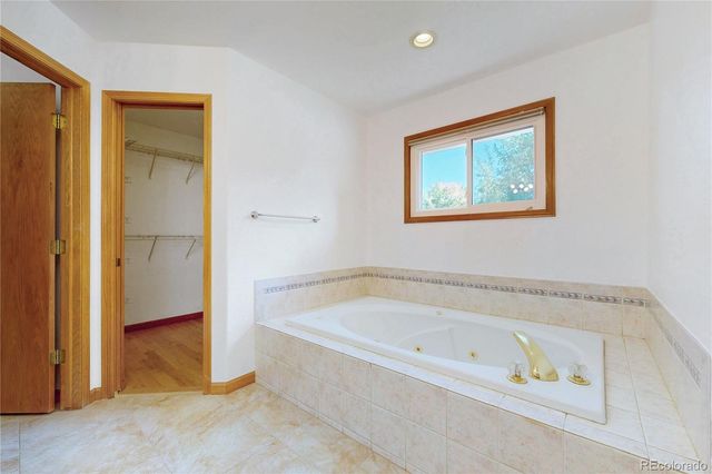 2651 Westlake Court, Longmont, CO 80503