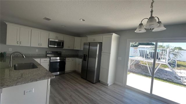2584 SW 154TH LANE, Ocala, FL 34473