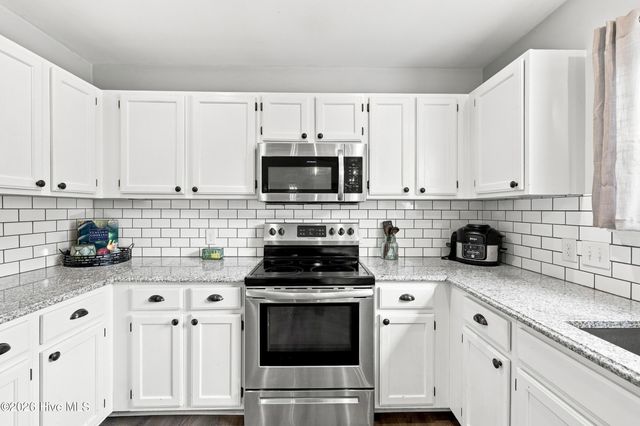 204 Eagle Creek Road, Moyock, NC 27958